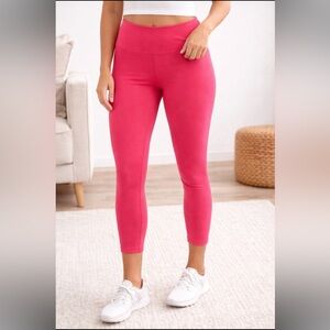 Fabletics Pink Cropped Leggings Approx Small High Waisted Capri Workout Pants